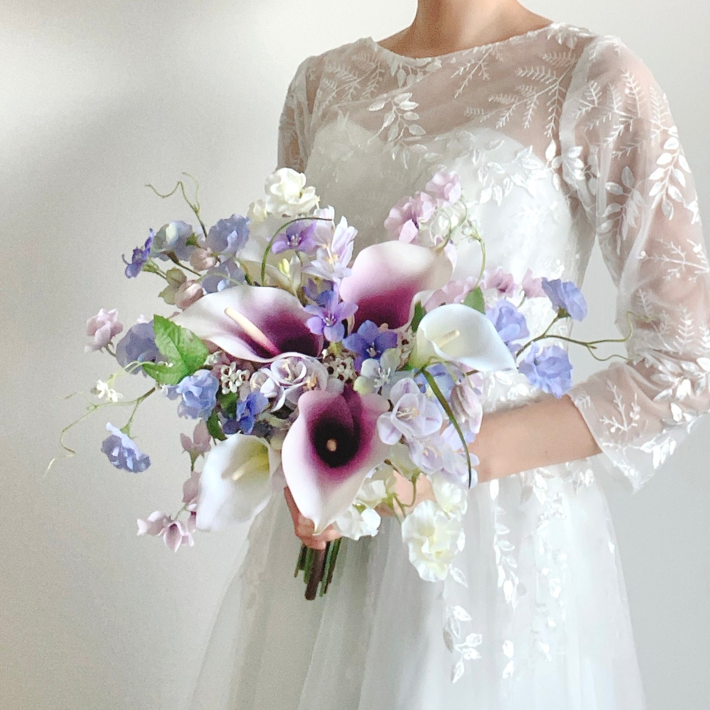 Lily & Sweetpea bouquet