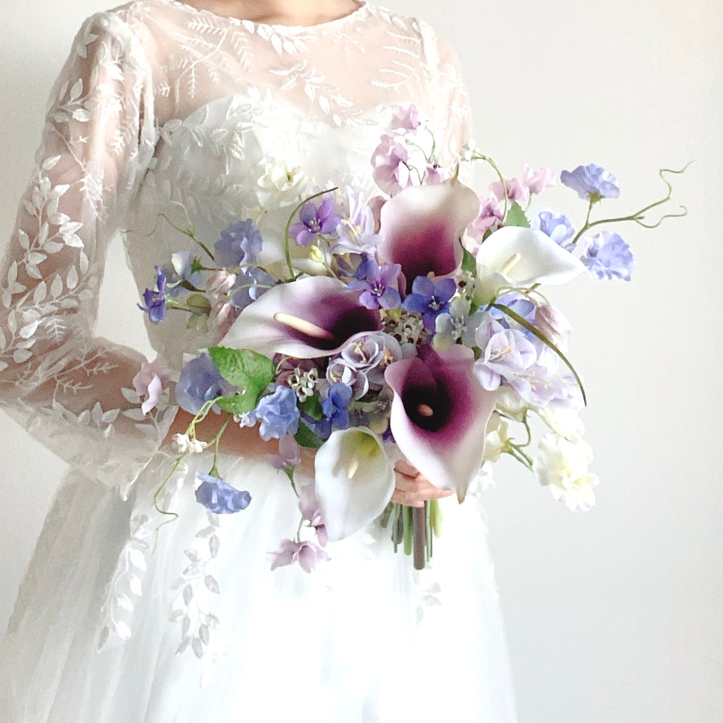 Lily & Sweetpea bouquet