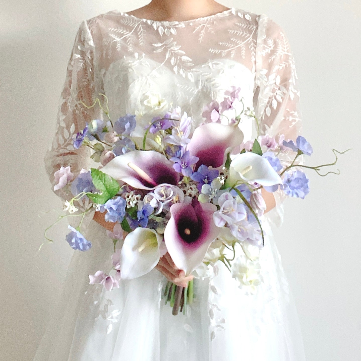 Lily & Sweetpea bouquet