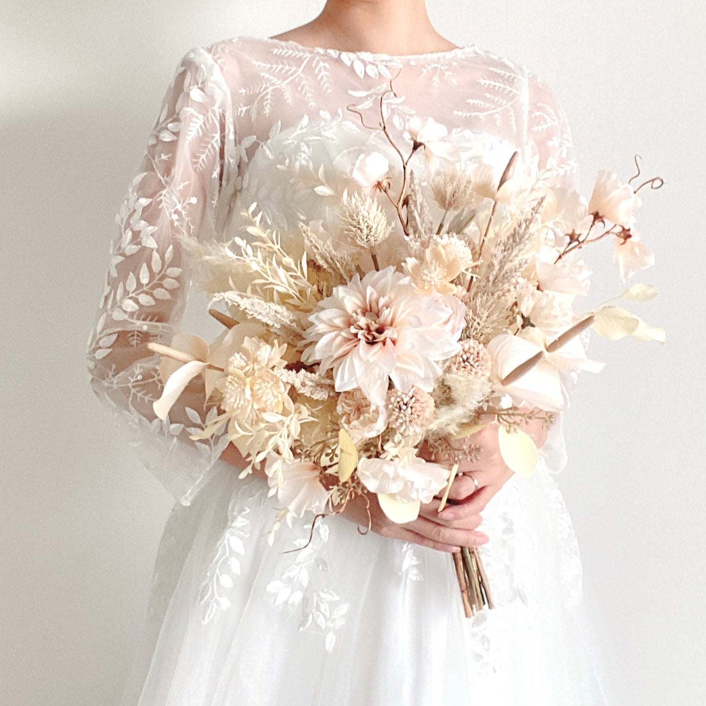 Ivory bouquet