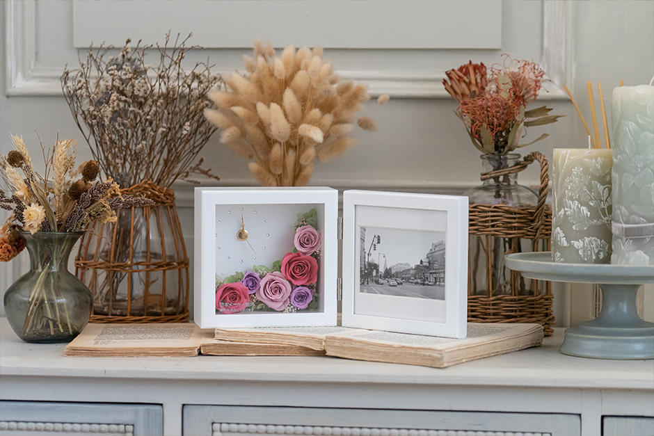 Flower clock & photoframe