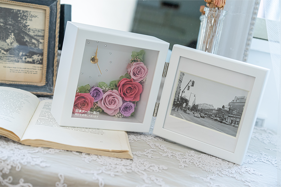 Flower clock & photoframe